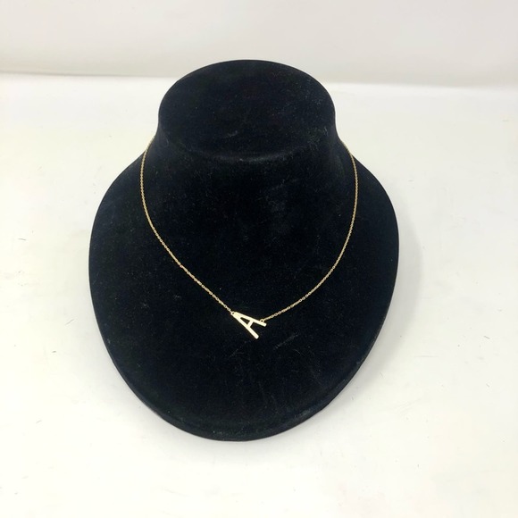 NWOT Initial Floating A Necklace - Picture 1 of 6